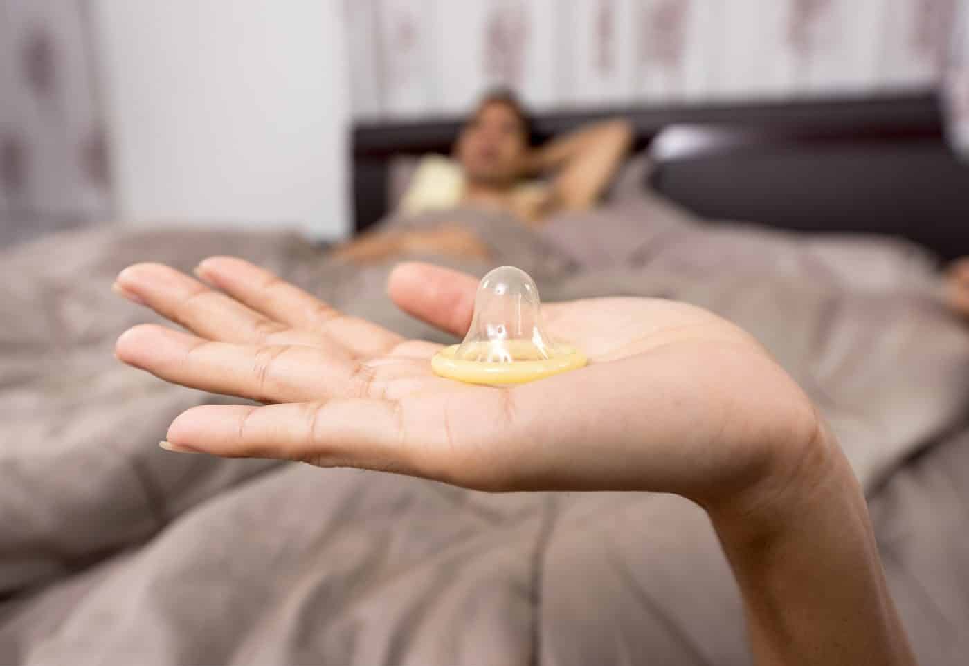 condom-safe-use
